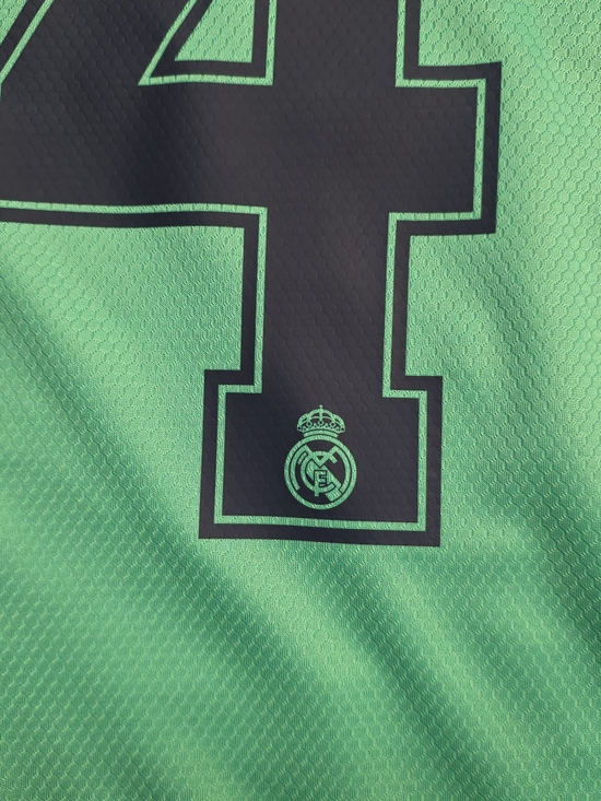 Adidas Real Madrid CF Sergio Ramos #4 2019/2020 Third Green Jersey UCL Patches - Picture 8 of 12
